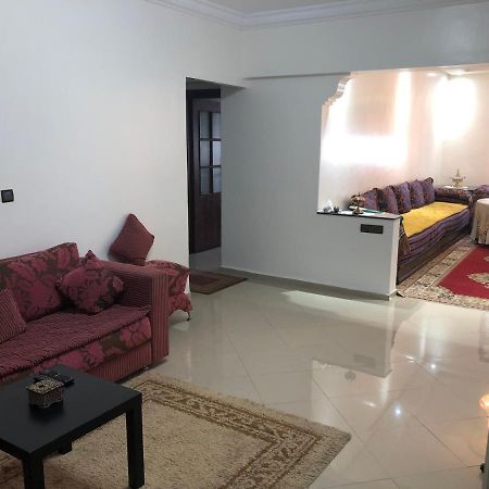 Bel appartement rénové proche de la gare du train Rabat Extérieur photo