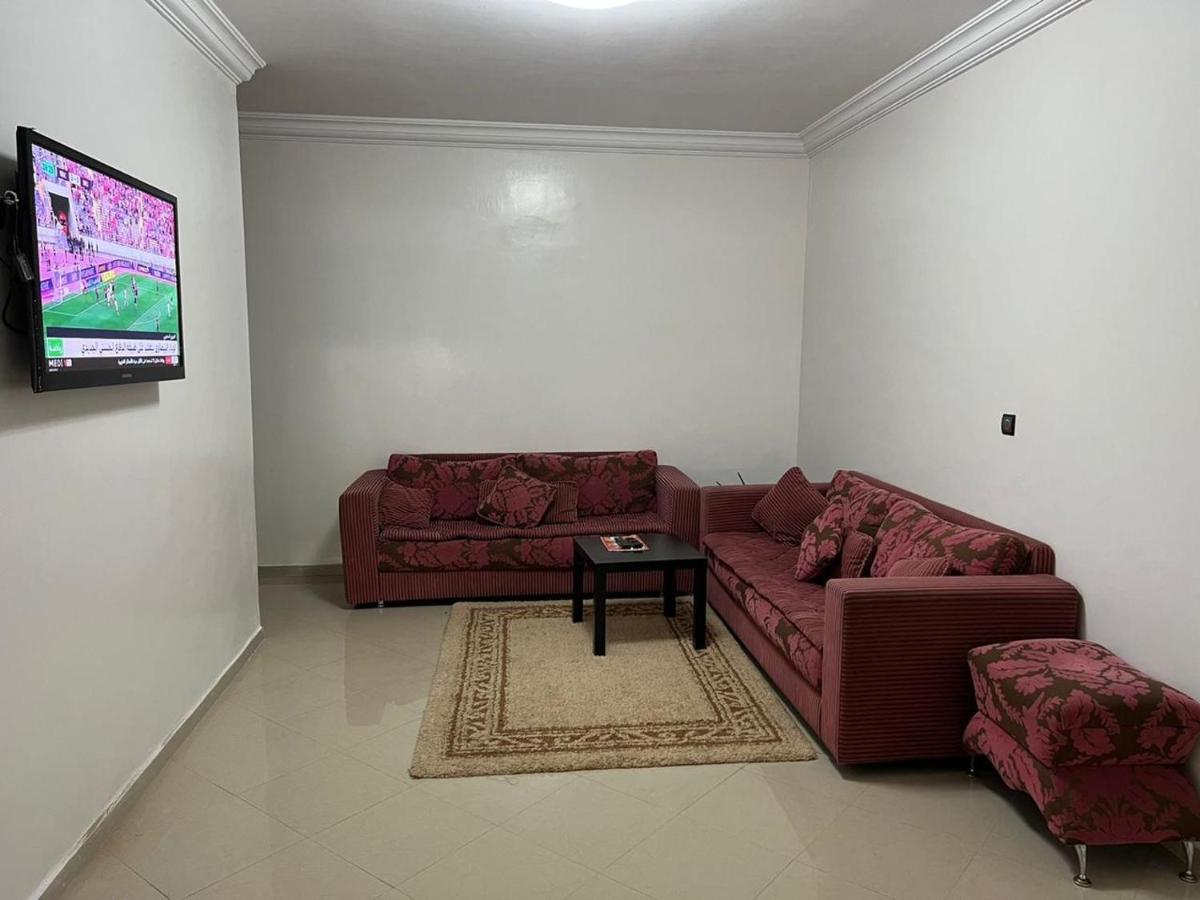 Bel appartement rénové proche de la gare du train Rabat Extérieur photo