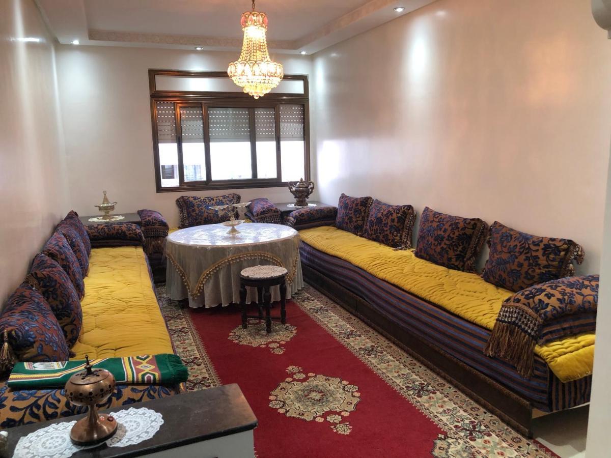 Bel appartement rénové proche de la gare du train Rabat Extérieur photo