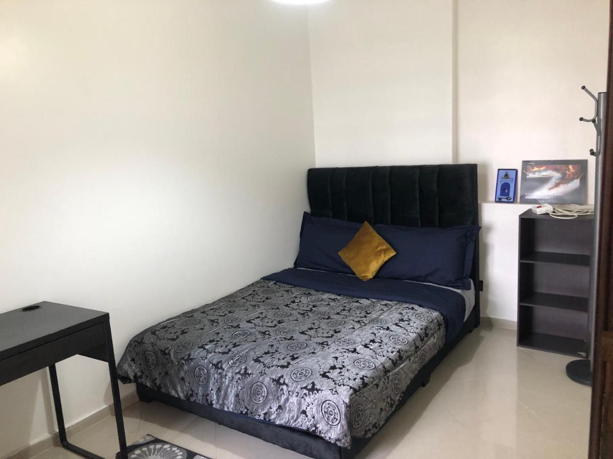 Bel appartement rénové proche de la gare du train Rabat Extérieur photo