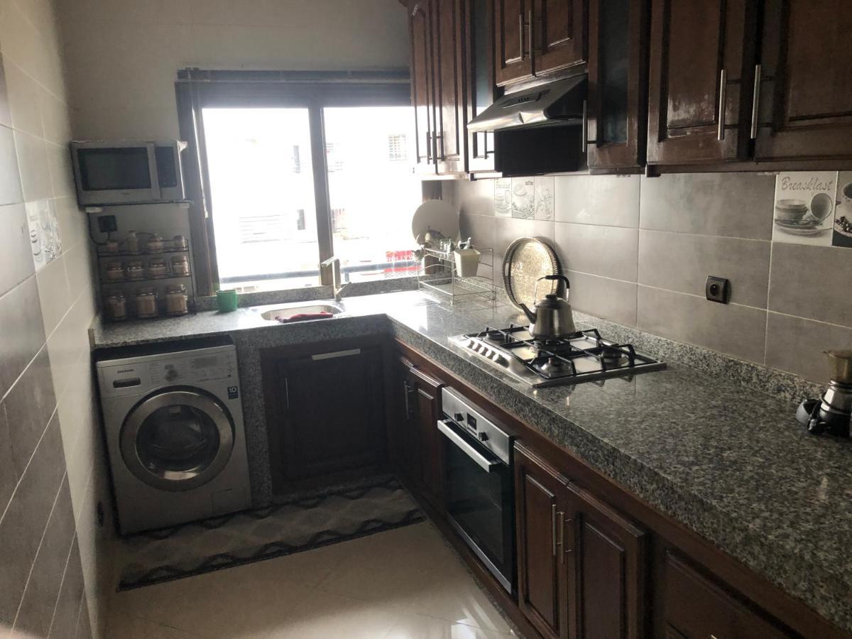 Bel appartement rénové proche de la gare du train Rabat Extérieur photo